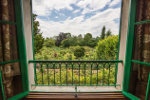 Huis met uitzicht op tuin in Frankrijk